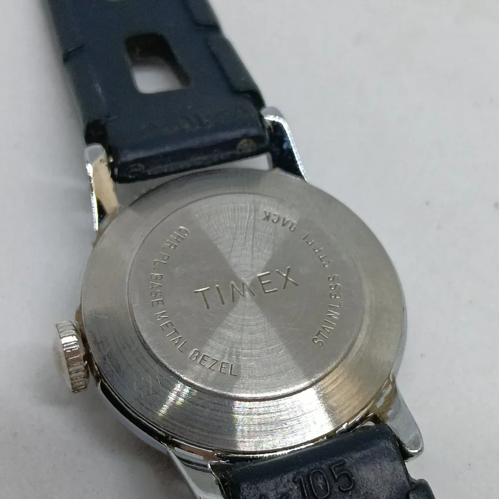 VINTAGE 1970s Timex Women's 25 mm Manual Wind Silver Tone Blue Dial Watch